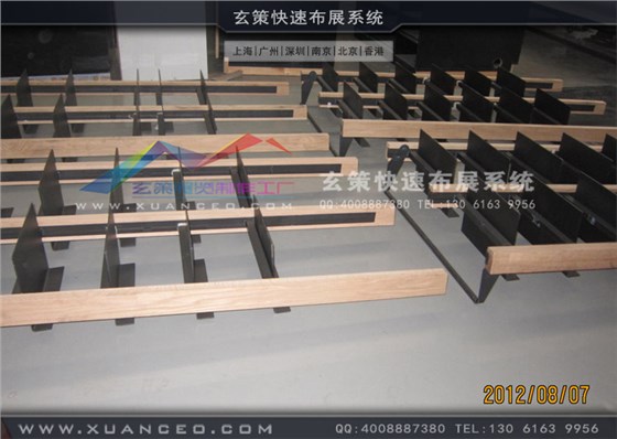 專賣店衣服展架制作 專賣店衣服展架制作