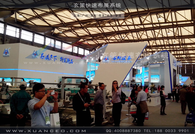 開展當(dāng)日,展臺搭建實(shí)體圖 開展當(dāng)日,展臺搭建實(shí)體圖